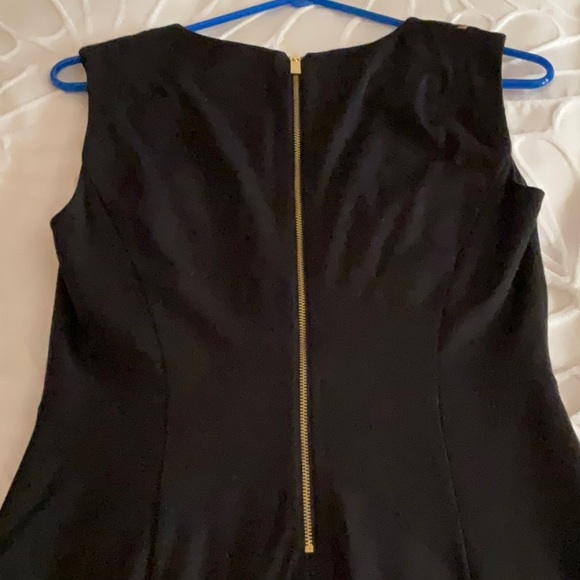 Geometric dress - Picture 2 of 4